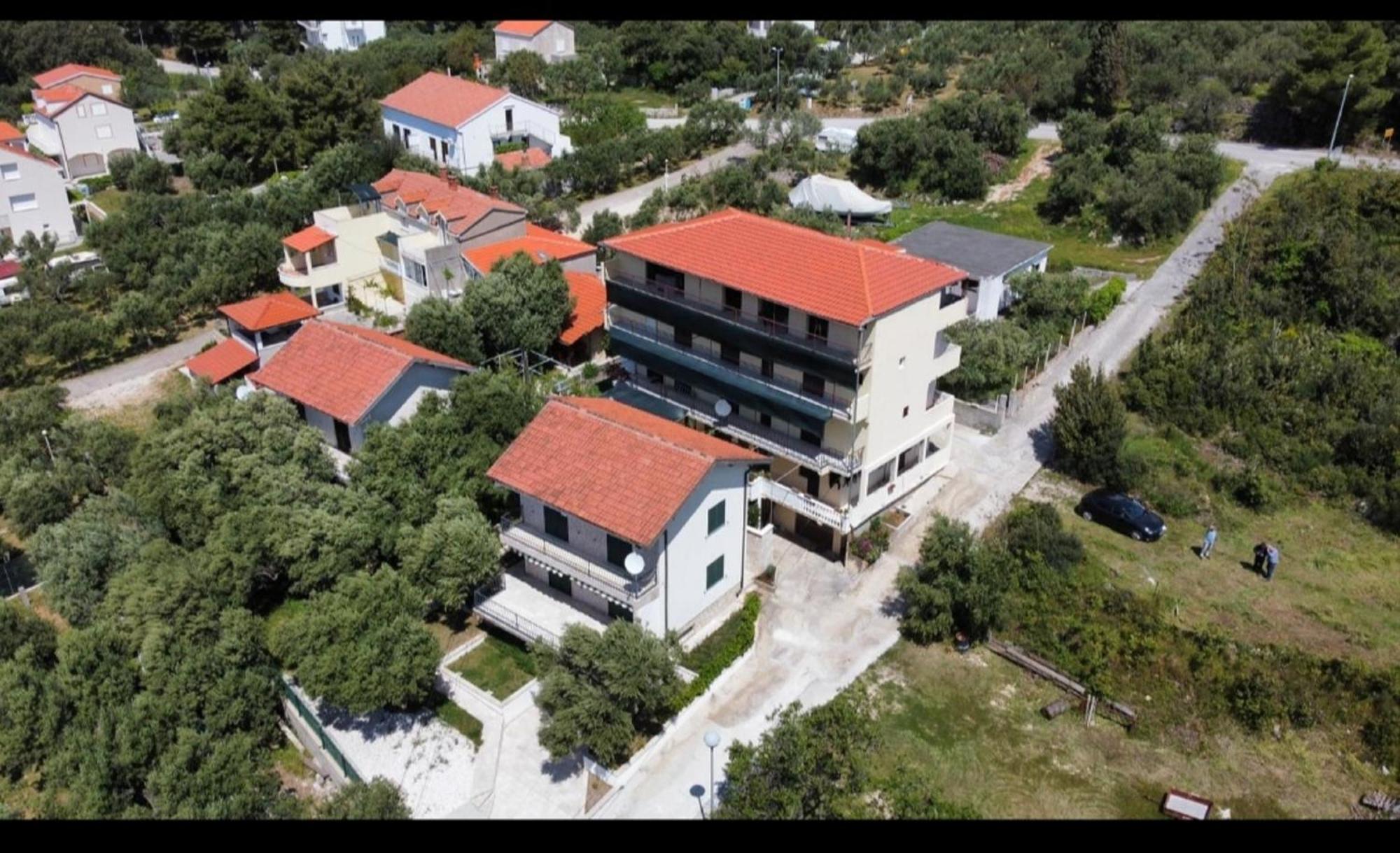 Apartments Dalmatin Žuljana Exteriör bild
